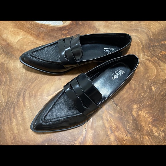 New! Never worn - Picture 3 of 6